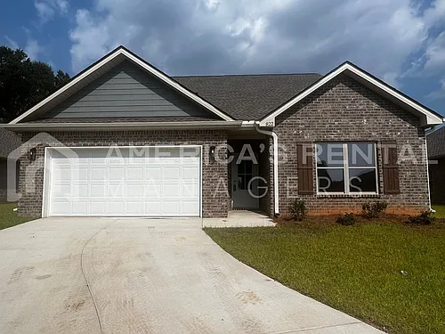 822 Temple St Photo 1