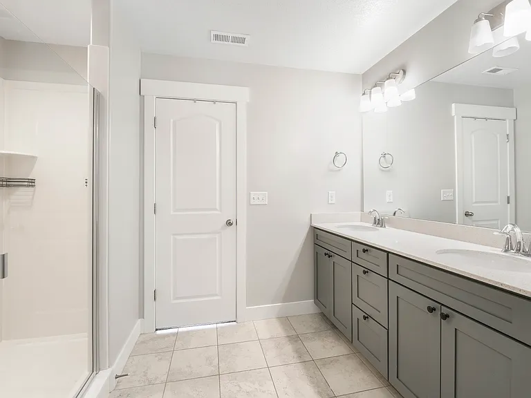 5106 W Haddoc Ln — Photo 8