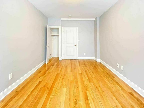 4th image of 993 President St #1B