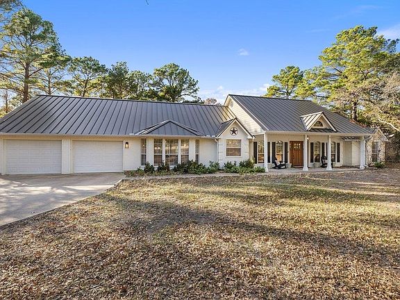 3rd image of 126 Pine View Loop