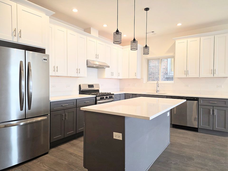 1st image of 2916 S Wentworth Ave #3