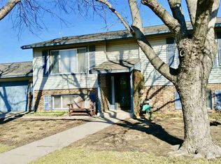 602 S Walnut St, Inman, KS 67546