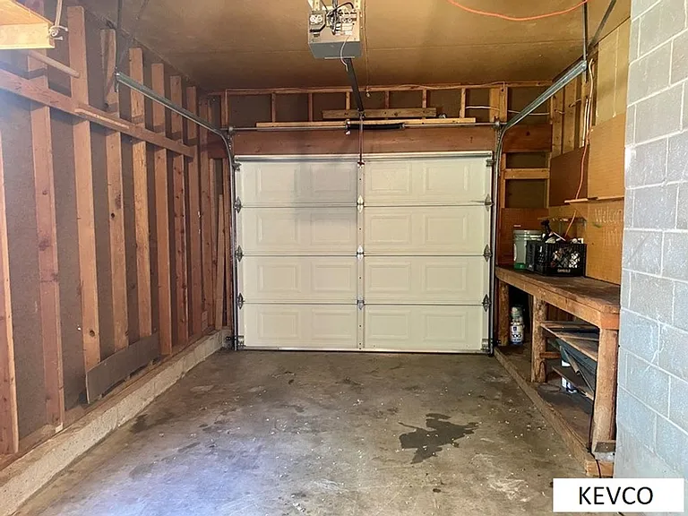 2805 Redwing Rd — Photo 21