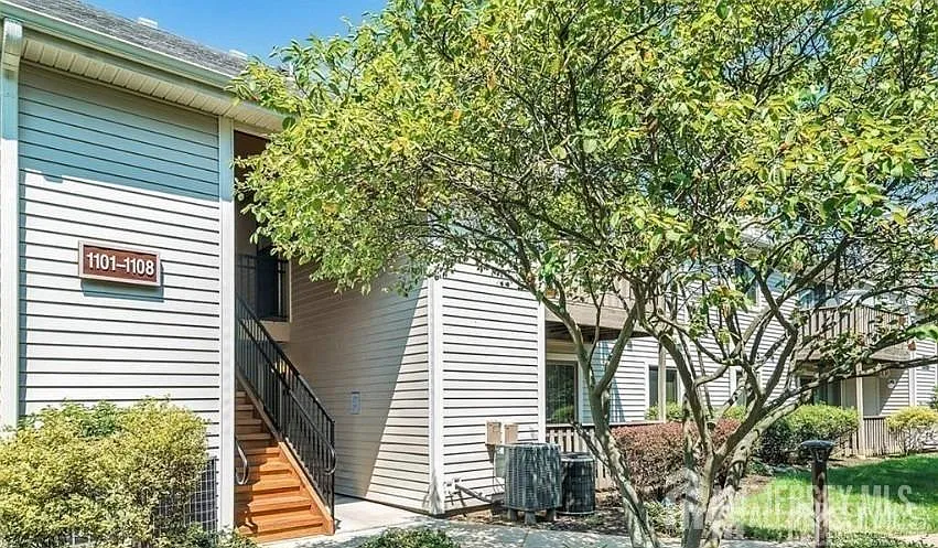 Building Photo - 1105 Aspen Dr