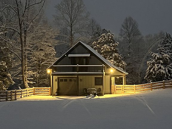 2nd image of 8006 Rose Ridge Pvt Ln