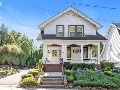 54 Bar Beach Road, Port Washington, NY, 11050