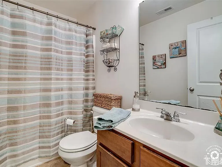 125 Golden Meadow Ct — Photo 9