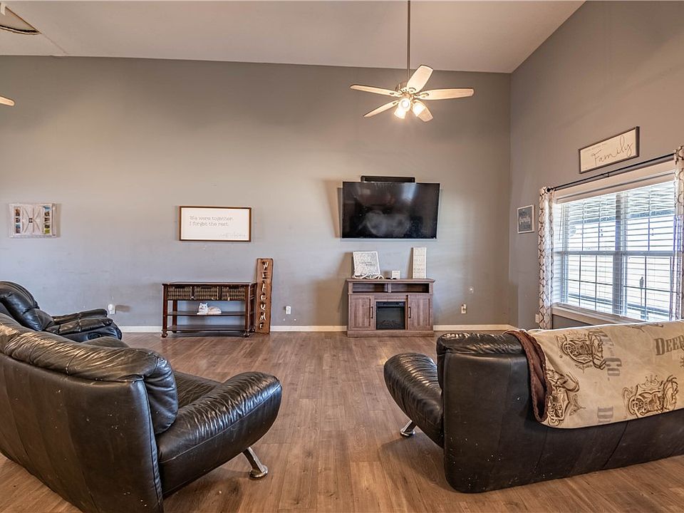 1634 E 500 North Rd, Cowden, IL 62422 Zillow