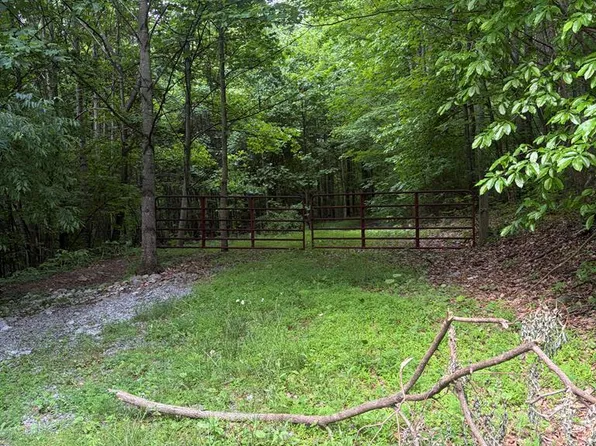 Dark Hollow Rd, North Tazewell, VA 24630