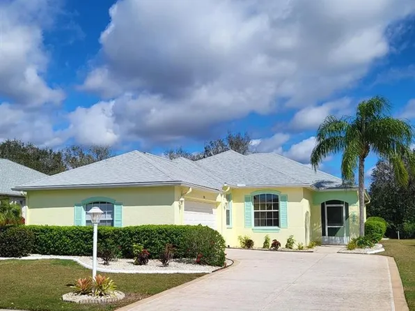 1318 Misty Greens Dr, Sun City Center, FL 33573