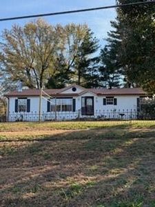 607 E Spring St, Highland, KS, 66035