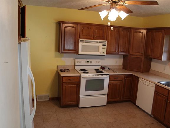 3rd image of 58424 Crumstown Hwy