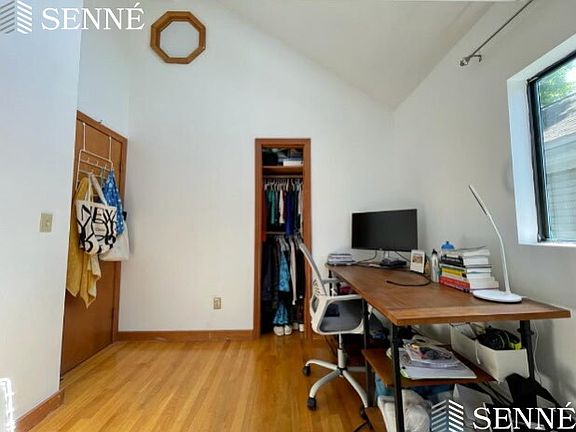 2nd image of 351R Norfolk St #1