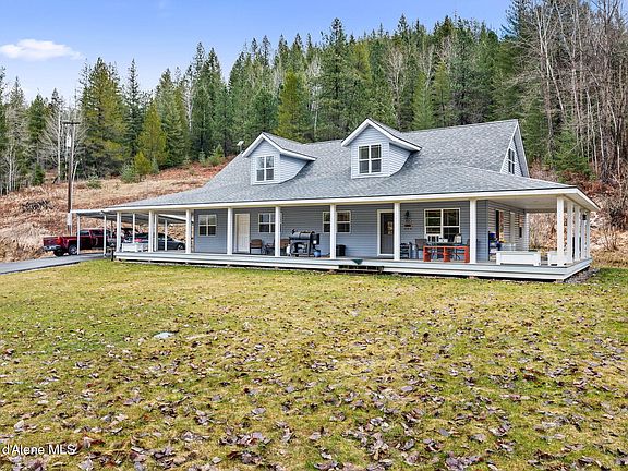 3rd image of 911 French Gulch Rd