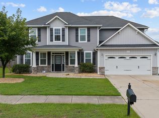 221 Fountain Grove Dr, Raeford, NC 28376