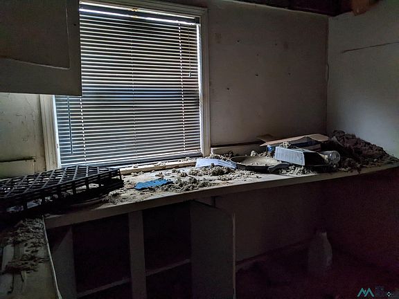 3rd image of 2315 N Cole Ave