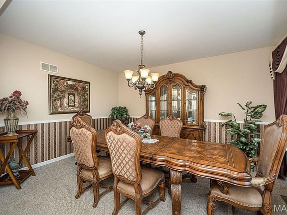 4th image of 5521 Regency Woods Mnr