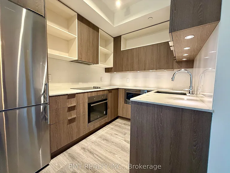 200 Sackville St #314 — Photo 6