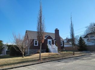 2 Ontario St, Worcester, MA 01606