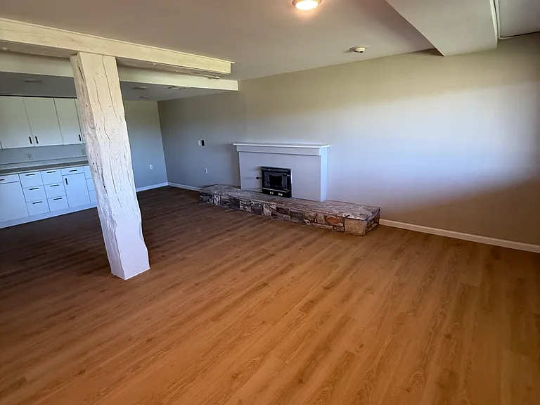 256 Hidden Valley Rd #B — Photo 3