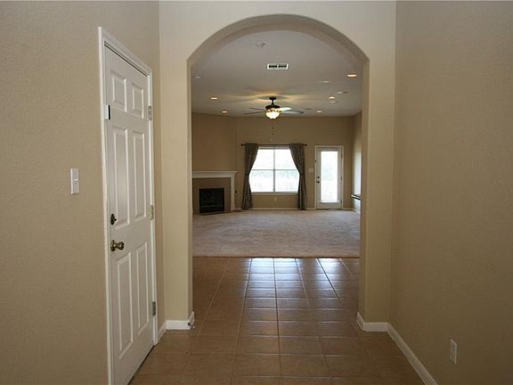 3rd image of 1808 Harvest Bend Ln