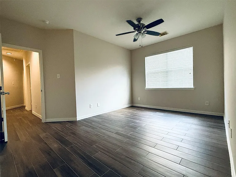 5222 Hanneck Valley Ln — Photo 26