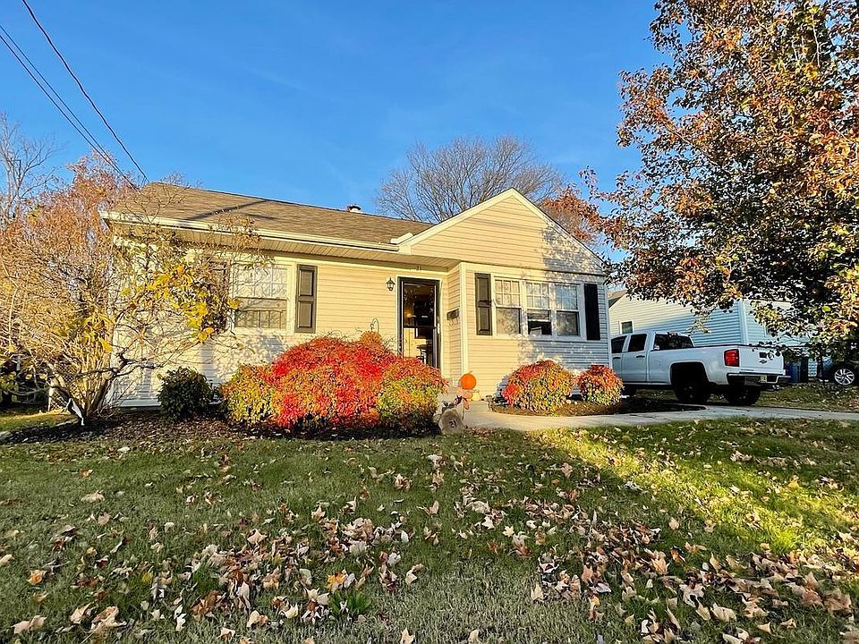 1st image of 21 Overbrook Ave