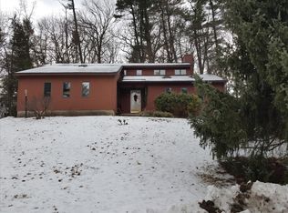 124 Denise Dr, Niskayuna, NY 12309