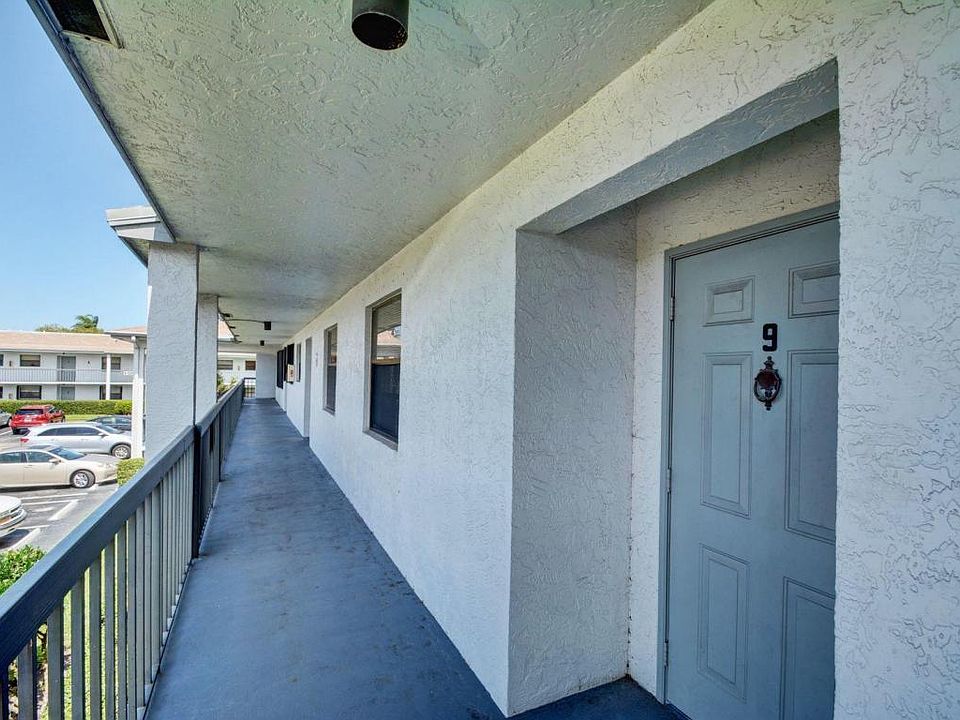 1st image of 1270 SE Parkview Pl APT B9
