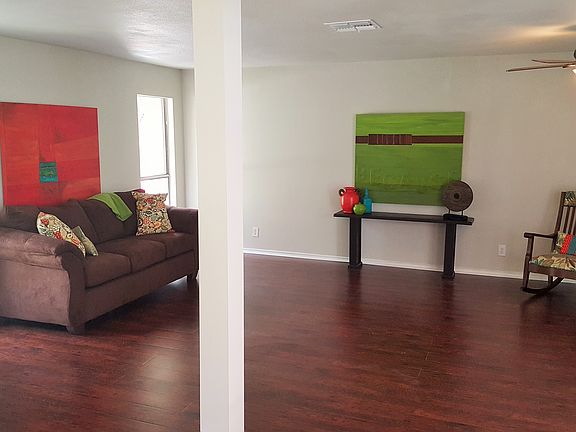 4th image of 4535 Bridgewood St