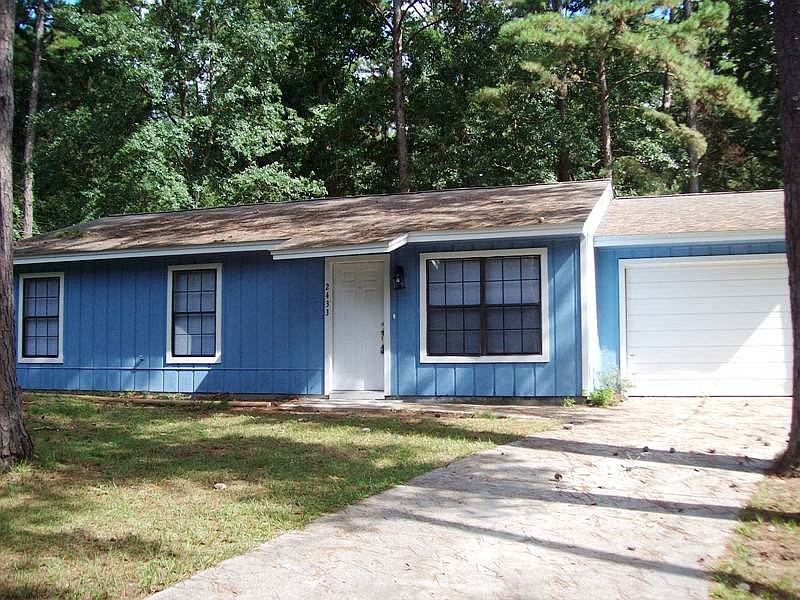 2nd image of 2433 Jolene Ln