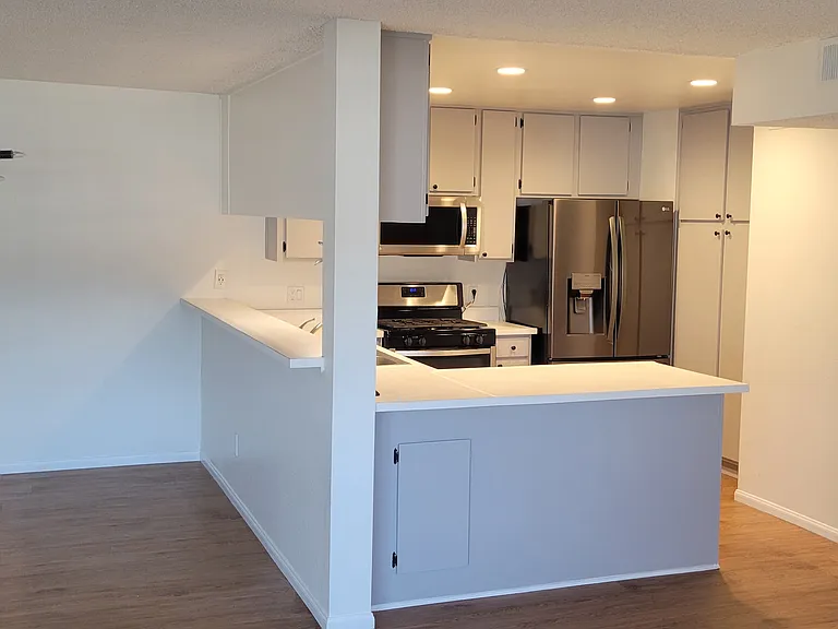 25930 Narbonne Ave #127 — Photo 5
