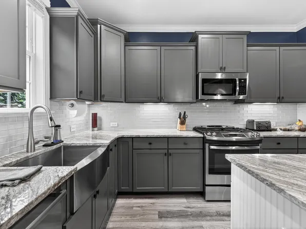 221 Misty Moonlight Dr, Willow Spring, NC 27592