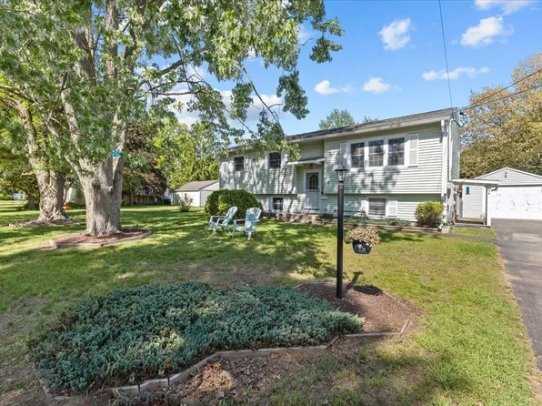 87 Logwood Street, South Burlington, VT 05403