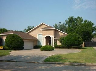 1104 Louise Dr, Nederland, TX 77627