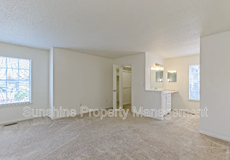 111 Castilian Dr — Photo 8