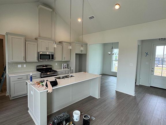 5th image of 1303 Bayou Trce