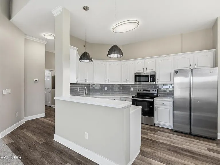 565 Rarity Bay Pkwy #201 — Photo 16