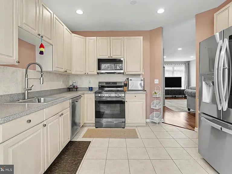 16 Shelley Cir — Photo 20