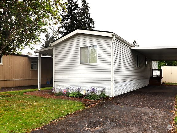2nd image of 3921 E 4th Plain Boulevard #37