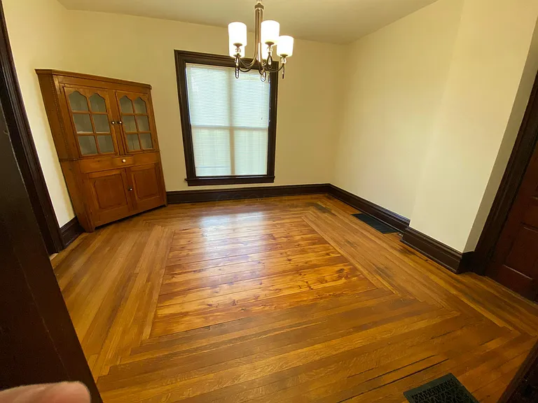 102 N Washington St — Photo 4