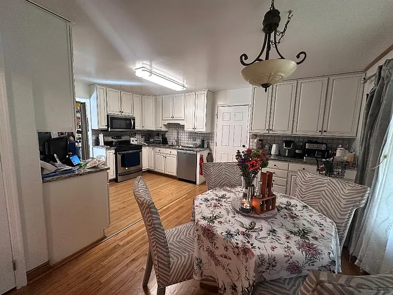4801 Bentonbrook Dr — Photo 8