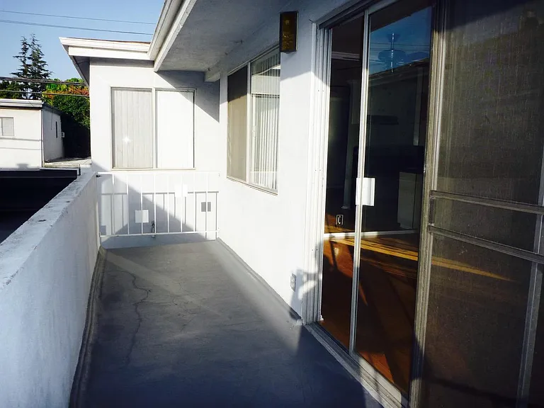 1527 Princeton St #5 — Photo 4