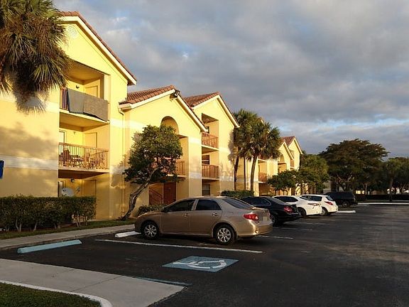 5th image of 7610 Westwood Dr APT 118