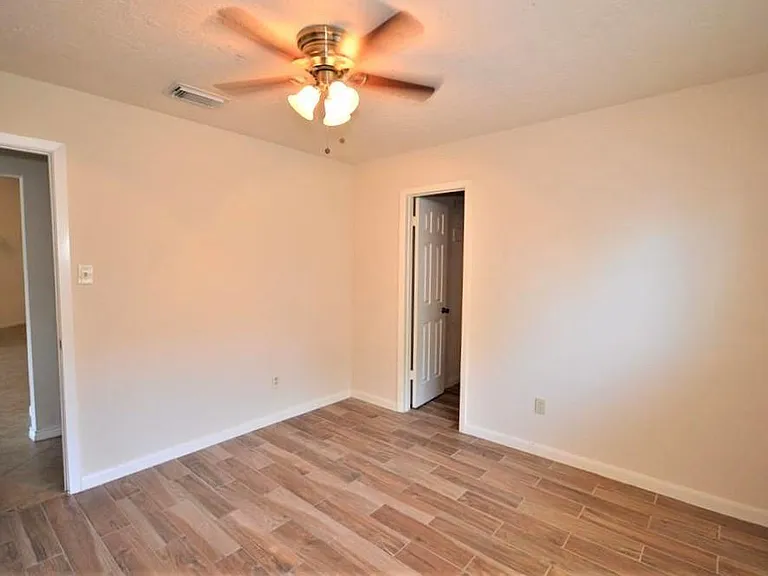 2314 Crooked Ln — Photo 7