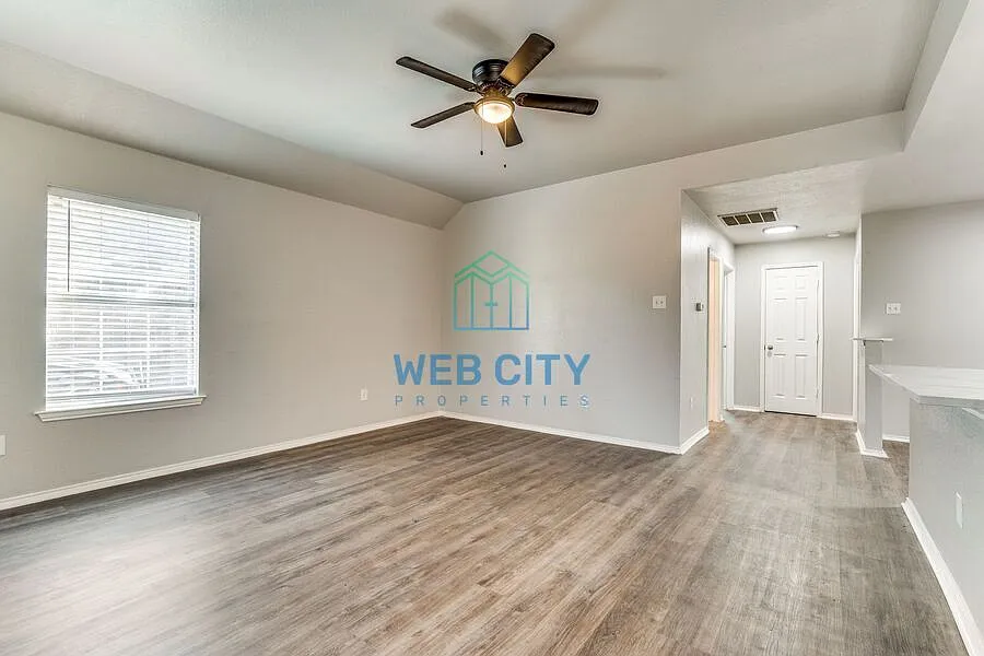 Building Photo - 2510 Lyola St