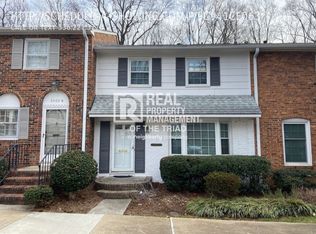 3002C Overton Dr, Greensboro, NC 27408