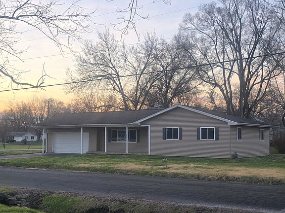 2nd image of 1505 W Ash Ave