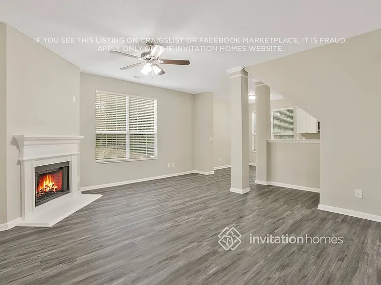 6530 Lake Mill Ct — Photo 3