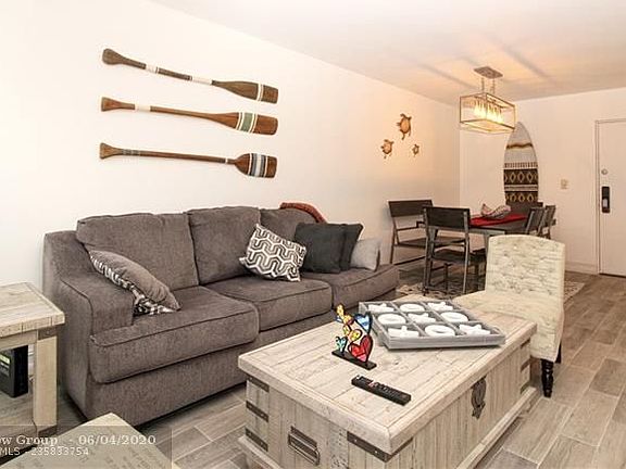 3rd image of 17560 Atlantic Blvd APT 201